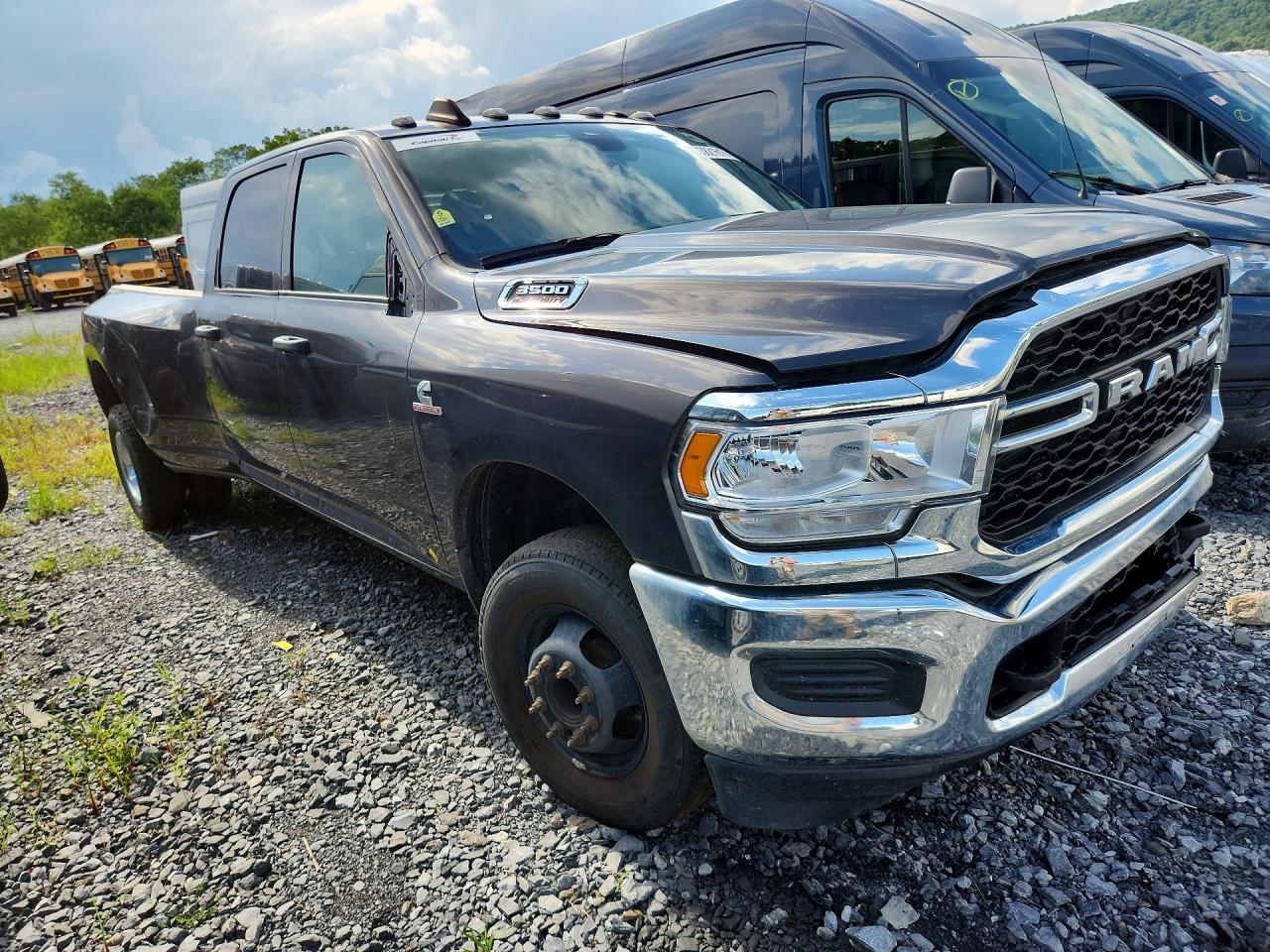 2024 RAM 3500 TRADESMAN — снимка 4