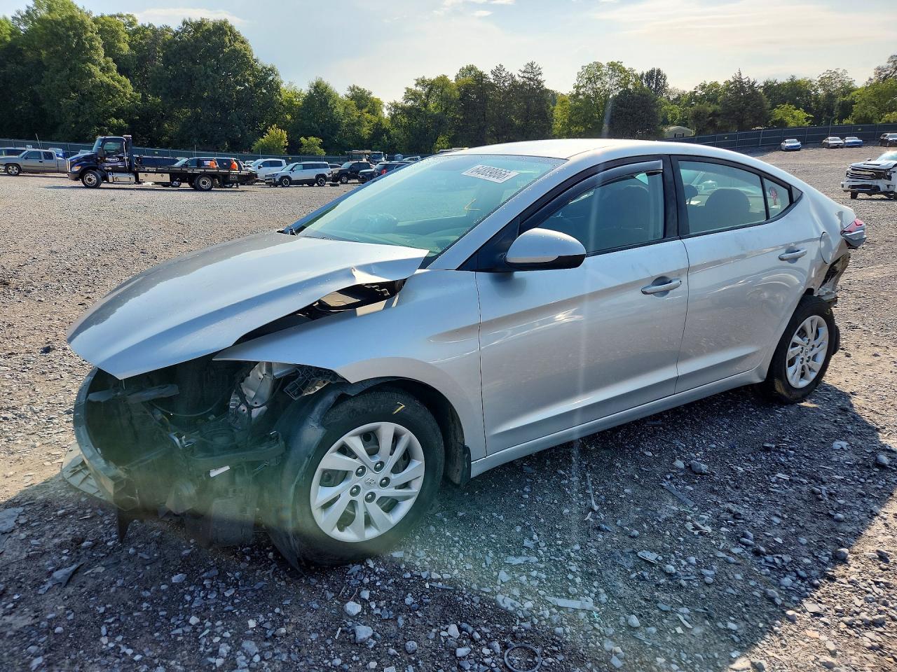 2018 HYUNDAI ELANTRA SE