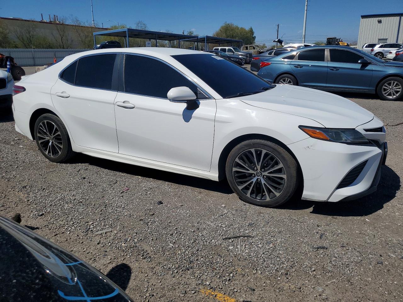 2018 TOYOTA CAMRY SE — снимка 4