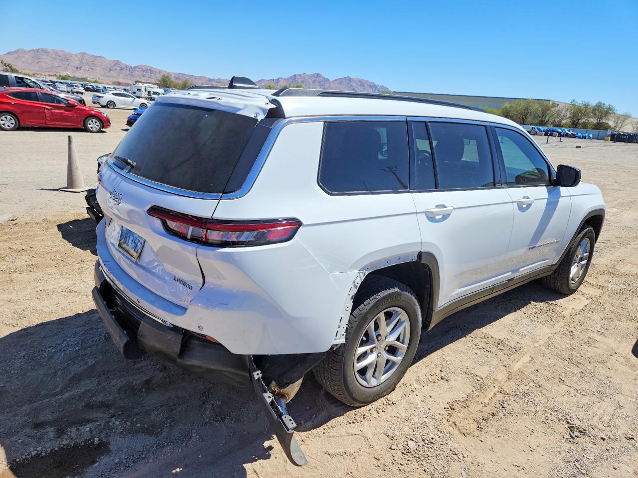 2025 JEEP GRAND CHEROKEE L LAREDO — снимка 3
