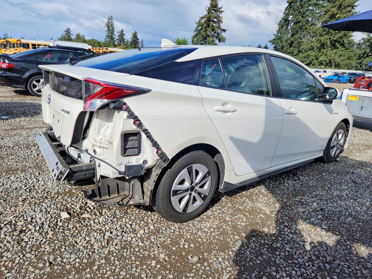 2016 TOYOTA PRIUS FOUR — снимка 3