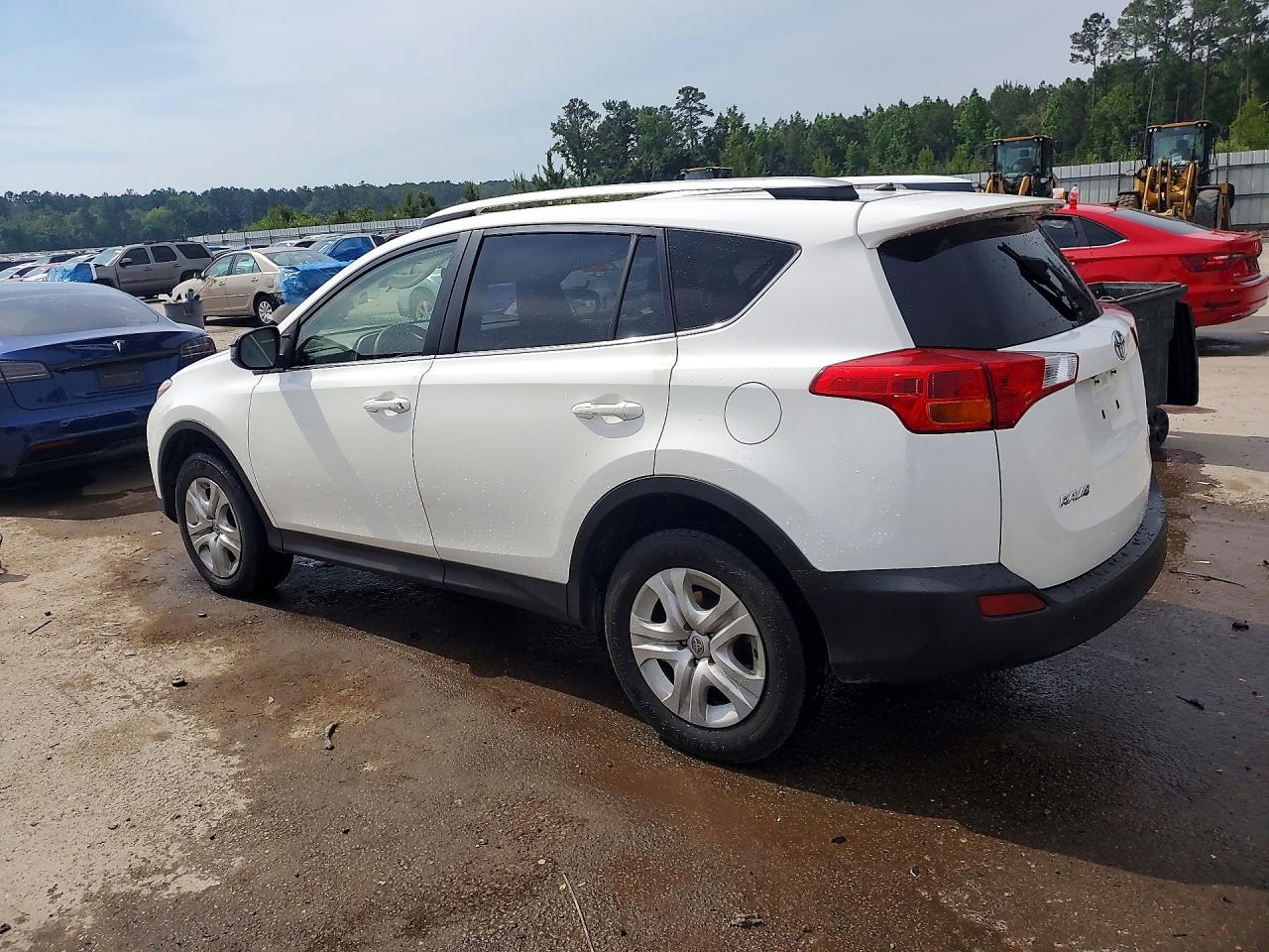 2015 TOYOTA RAV4 LE — снимка 2