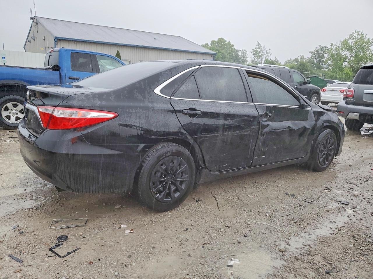 2015 TOYOTA CAMRY LE — снимка 3