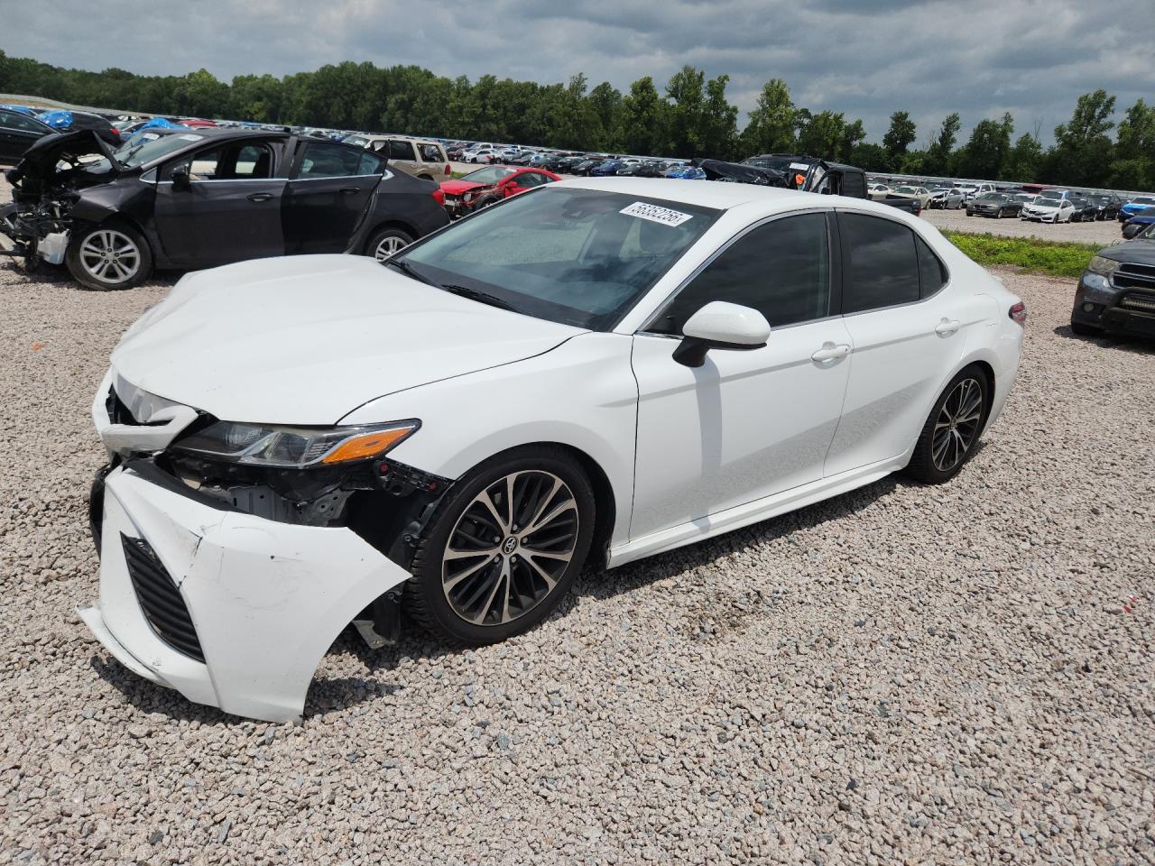 2020 TOYOTA CAMRY SE
