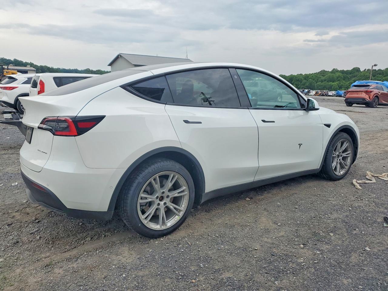 2021 TESLA MODEL Y — снимка 3