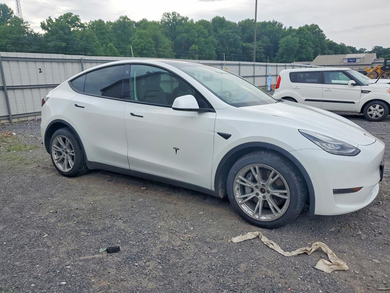 2021 TESLA MODEL Y — снимка 4