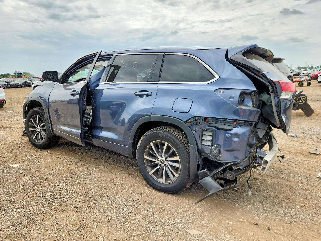 2018 TOYOTA HIGHLANDER XLE — снимка 2