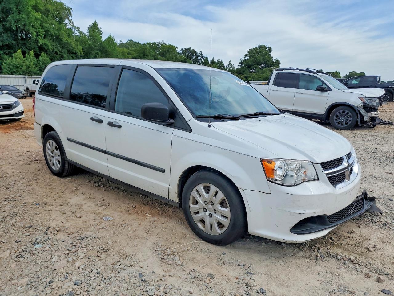2015 DODGE GRAND CARAVAN SE — снимка 4