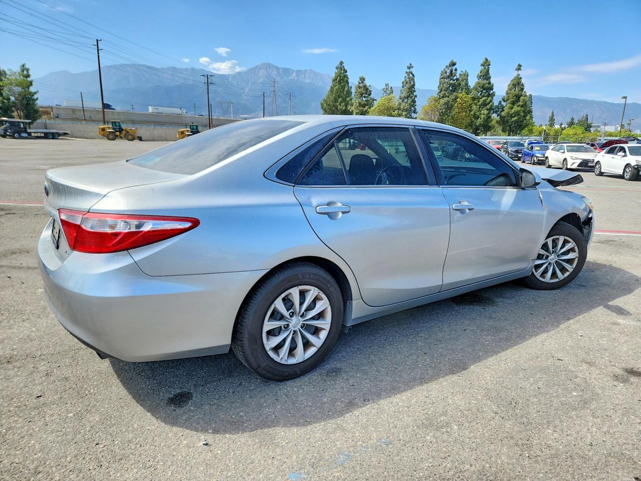 2015 TOYOTA CAMRY LE — снимка 3
