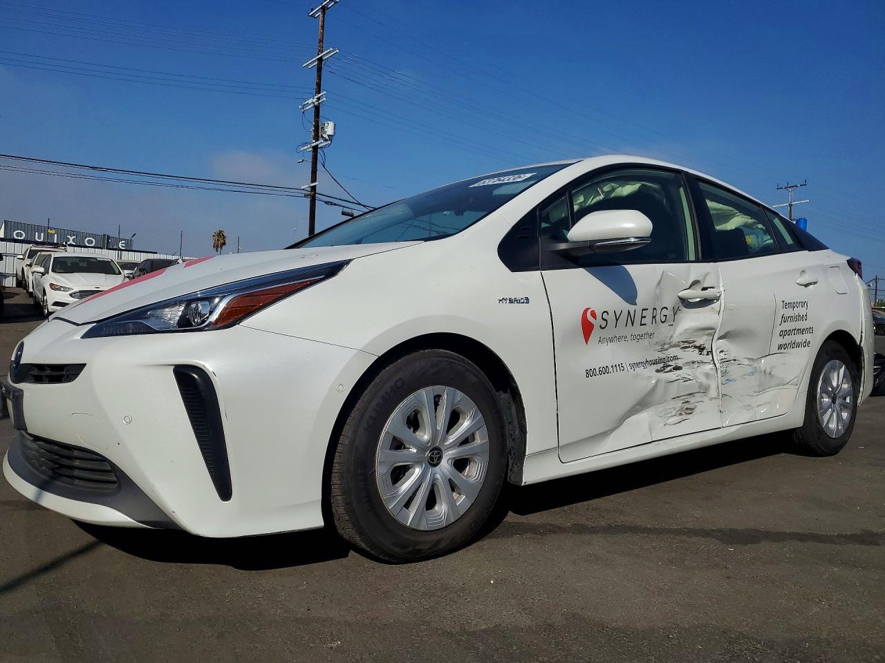 2022 TOYOTA PRIUS LE