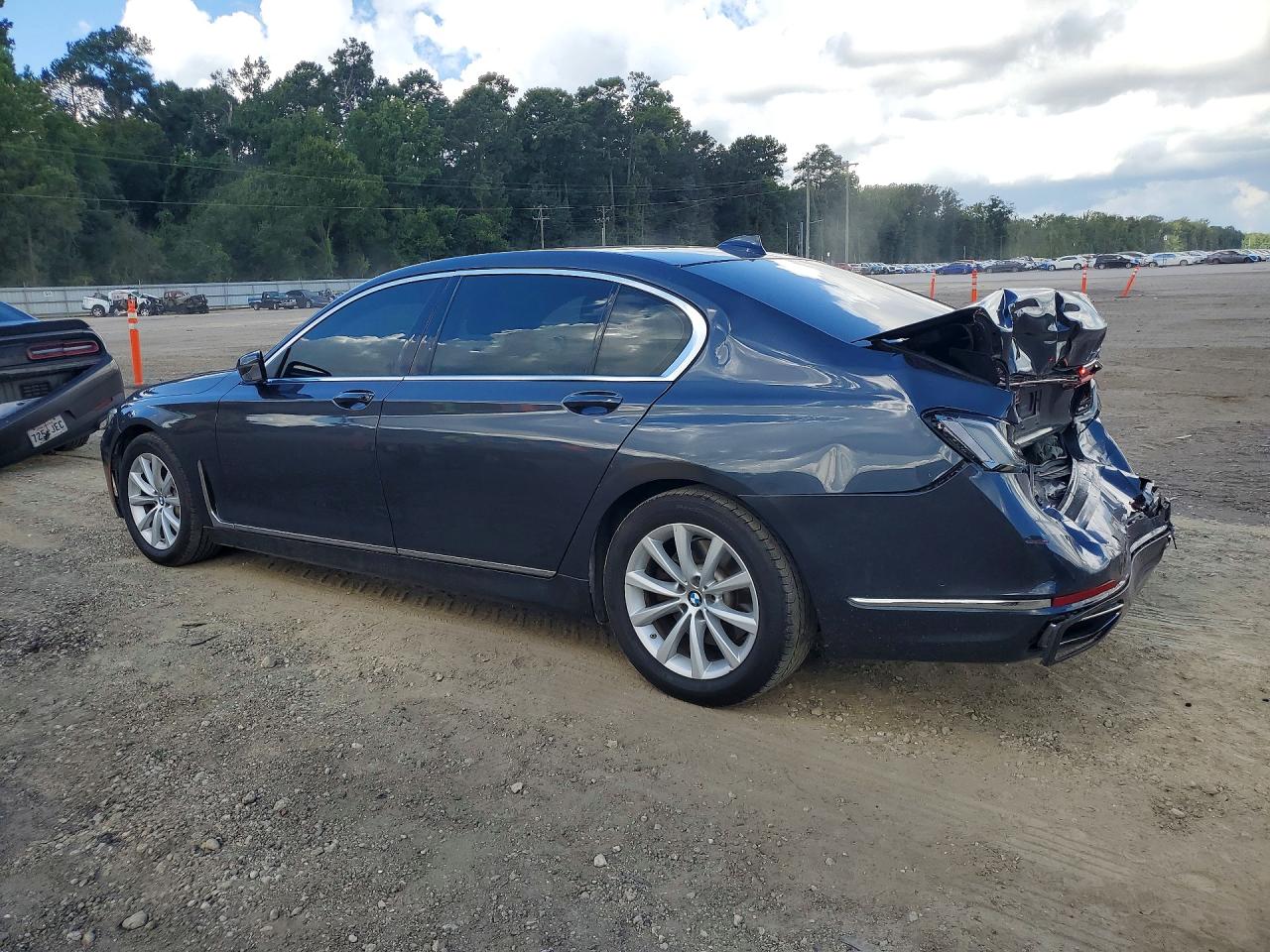 2020 BMW 740 I — снимка 2
