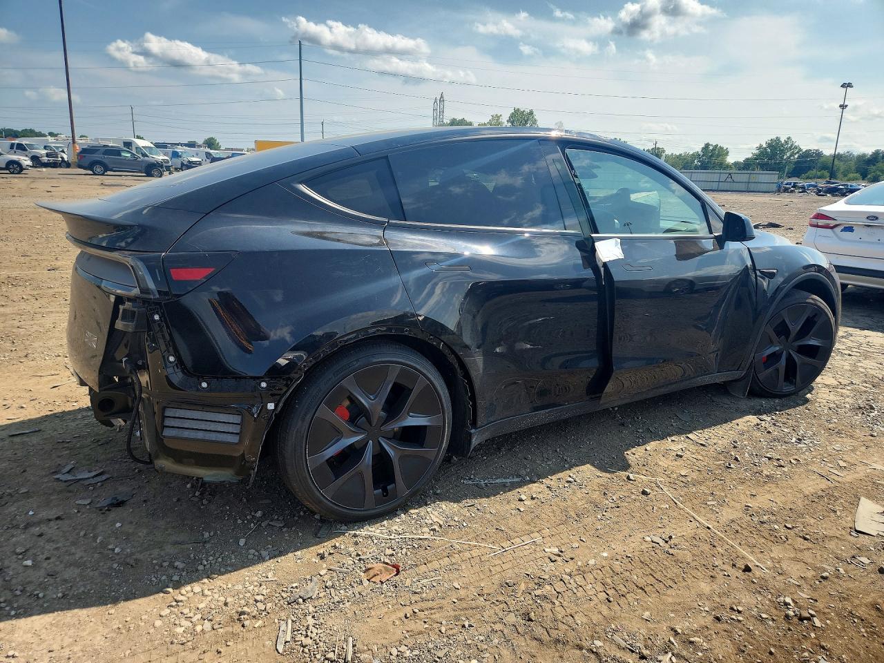 2026 TESLA MODEL Y — снимка 3