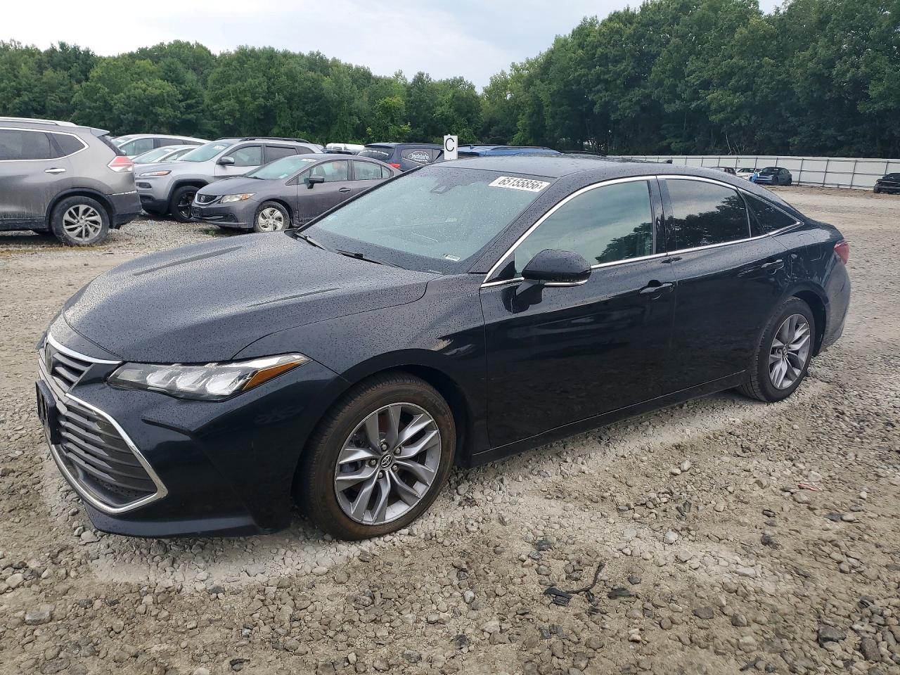 2019 TOYOTA AVALON XLE
