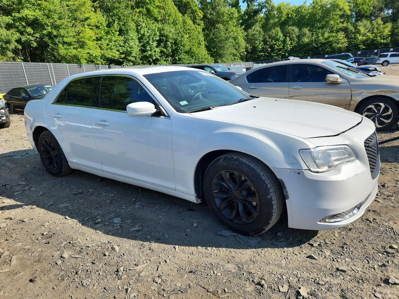 2016 CHRYSLER 300 LIMITED — снимка 4