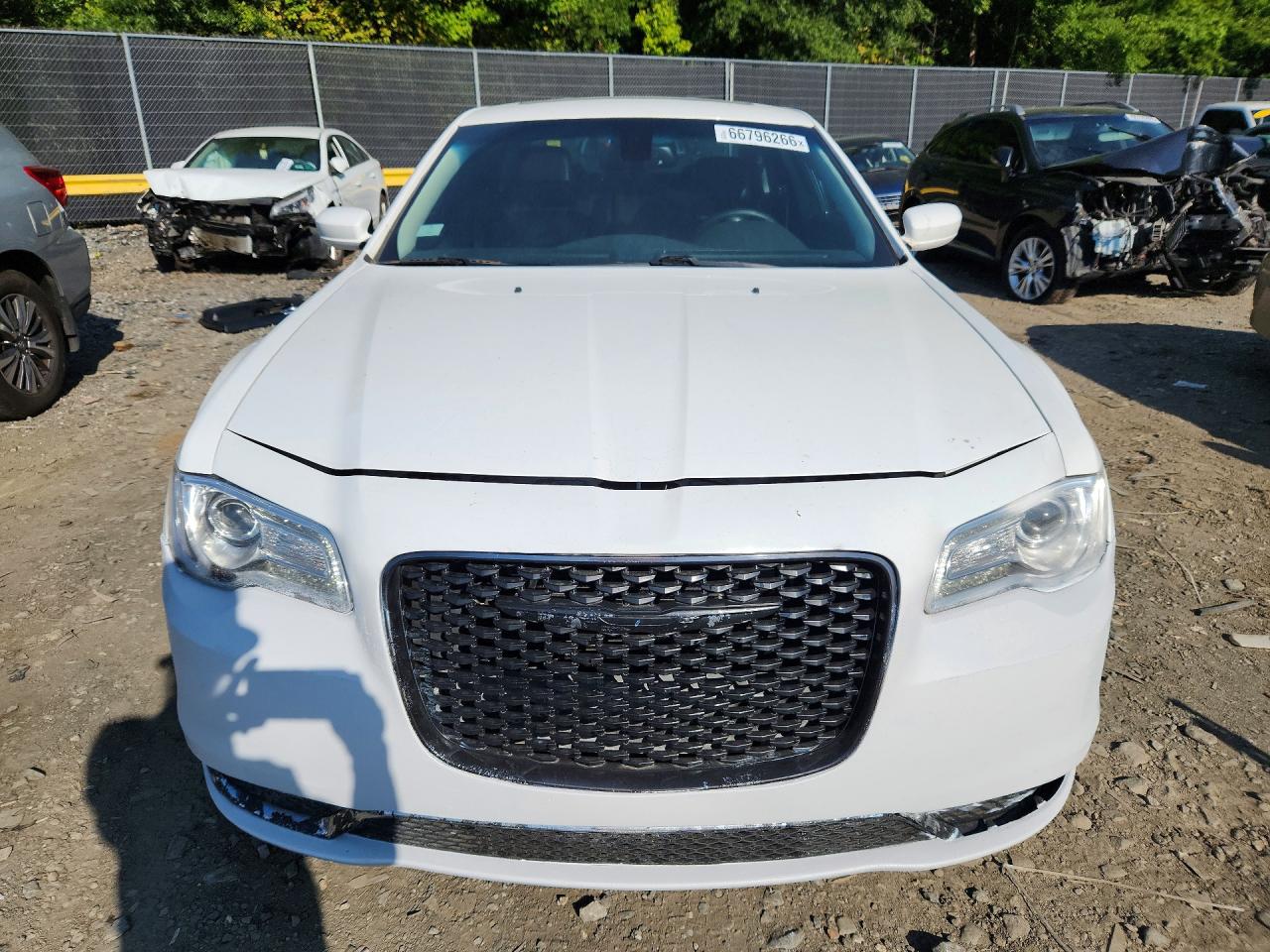 2016 CHRYSLER 300 LIMITED — снимка 5