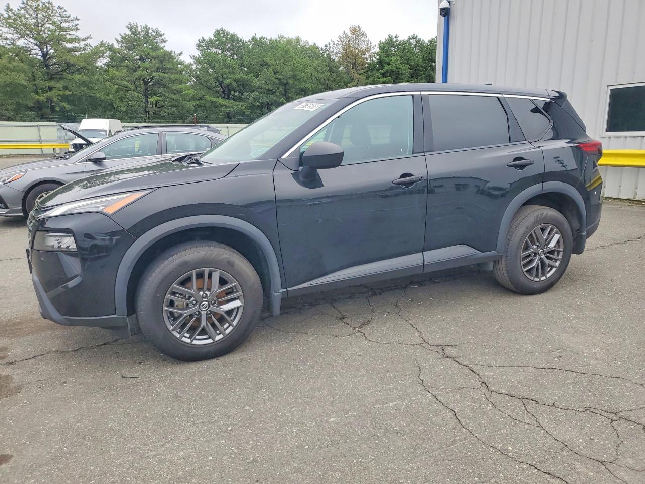 2024 NISSAN ROGUE S