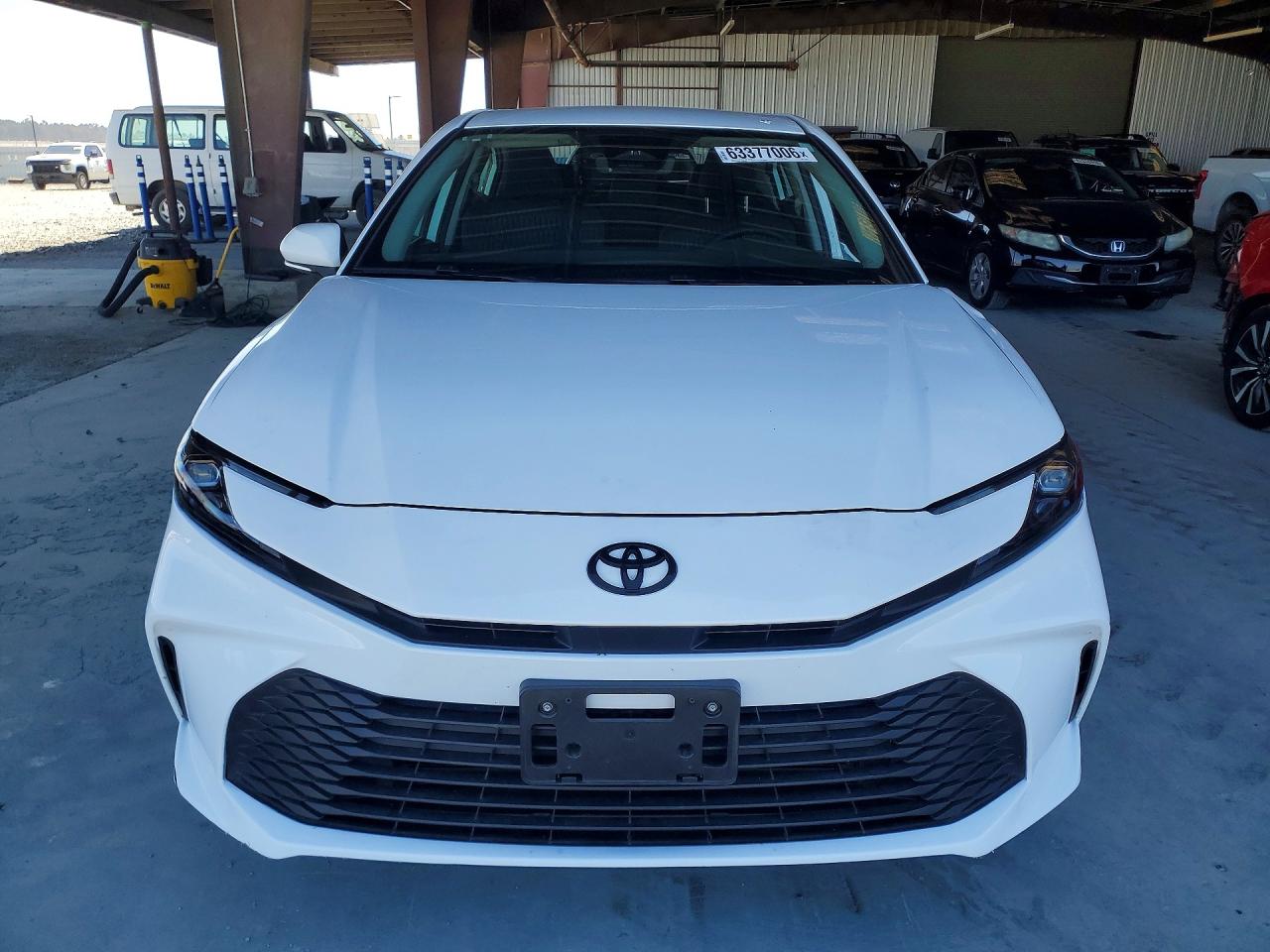2025 TOYOTA CAMRY LE — снимка 5