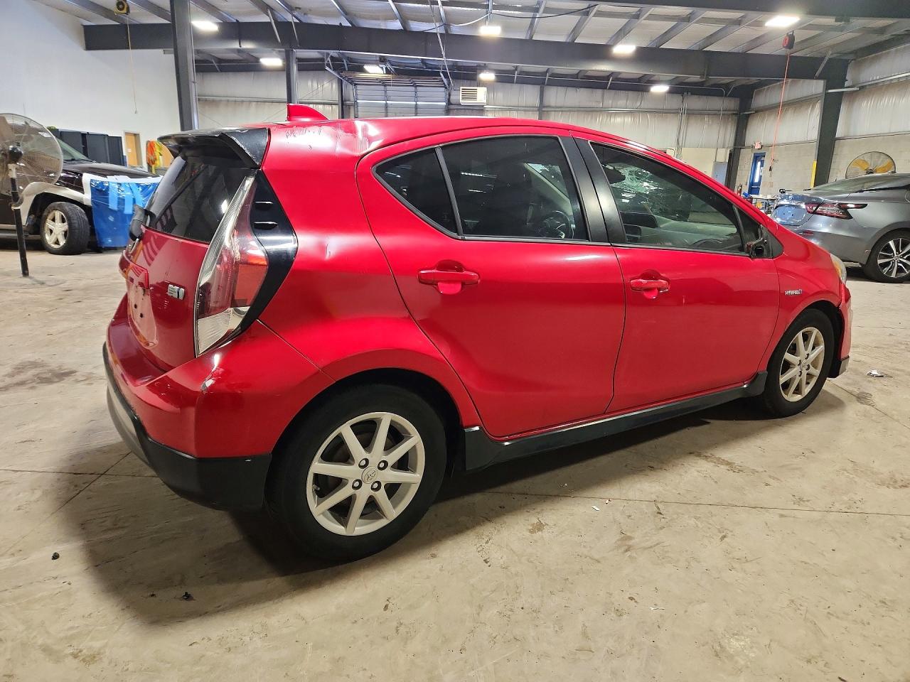 2017 TOYOTA PRIUS C ONE — снимка 3