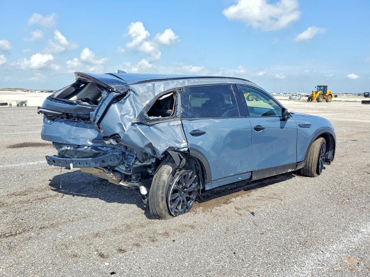 2026 MAZDA CX-70 PREMIUM — photo 3