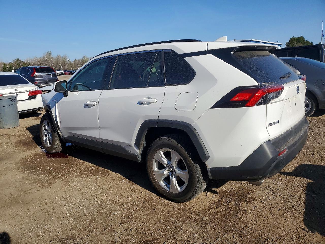 2020 TOYOTA RAV4 LE — снимка 2