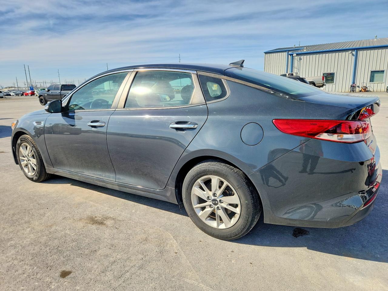 2016 KIA OPTIMA LX — снимка 2