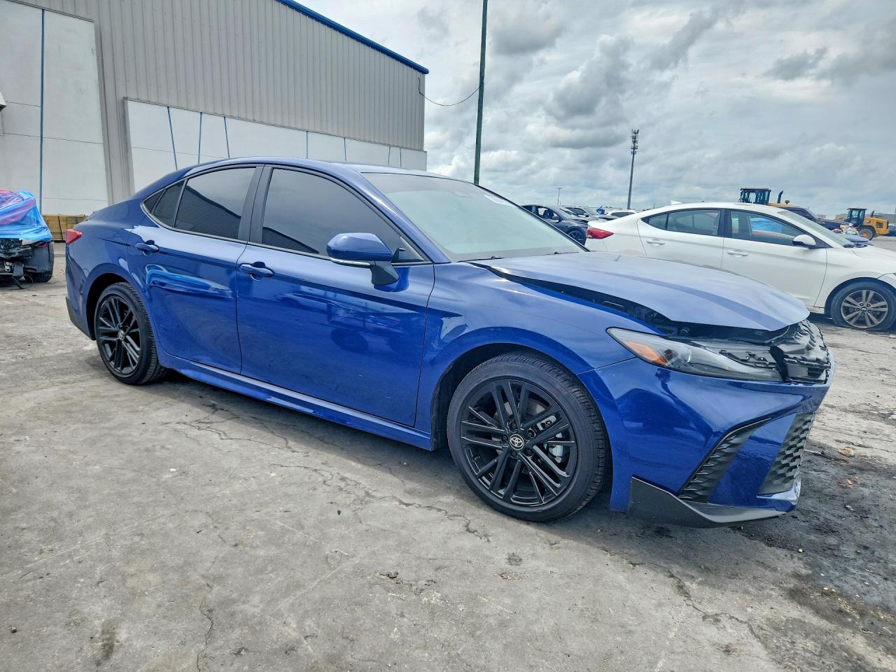2026 TOYOTA CAMRY SE — снимка 4