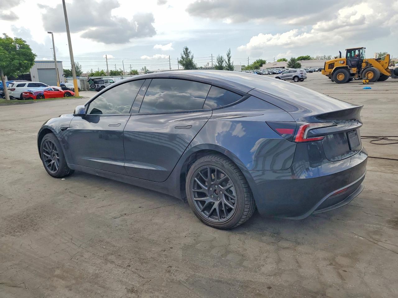 2025 TESLA MODEL 3 — снимка 2