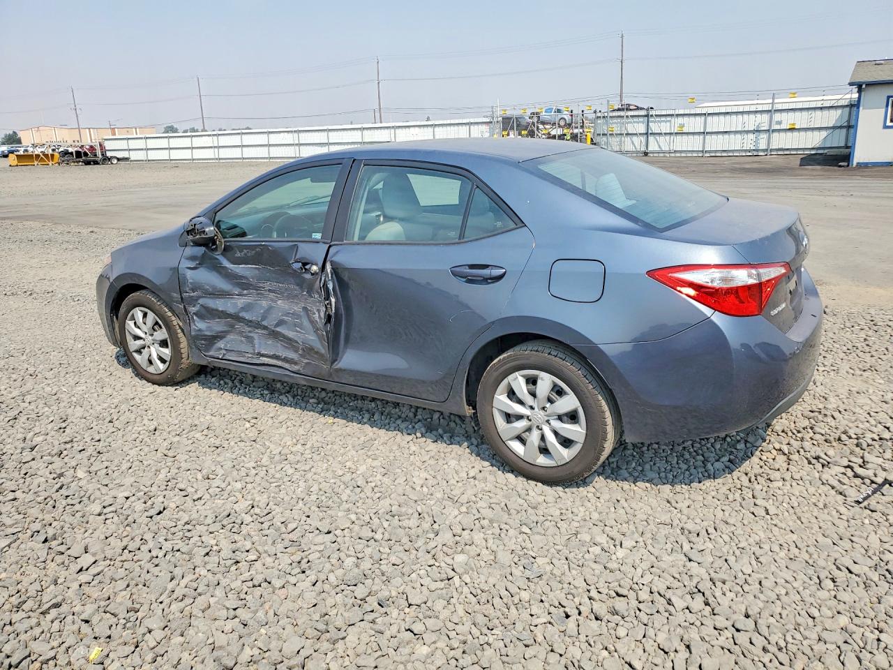 2015 TOYOTA COROLLA LE — снимка 2