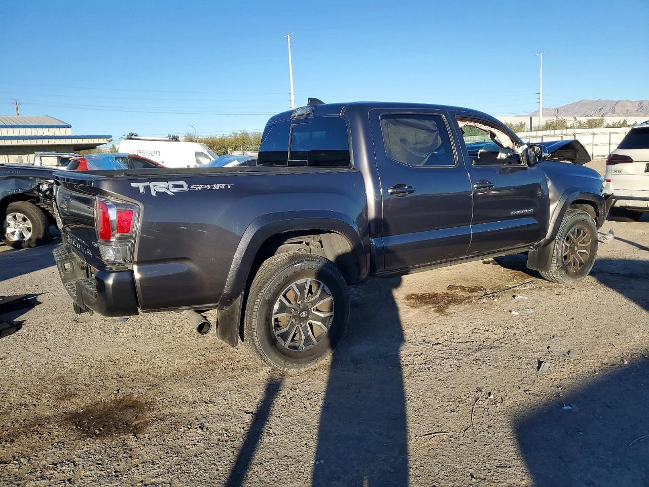 2023 TOYOTA TACOMA TRD SPORT — снимка 3