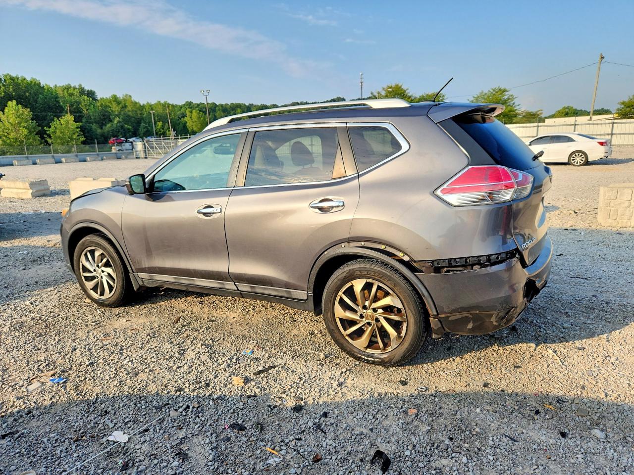 2015 NISSAN ROGUE SL — снимка 2