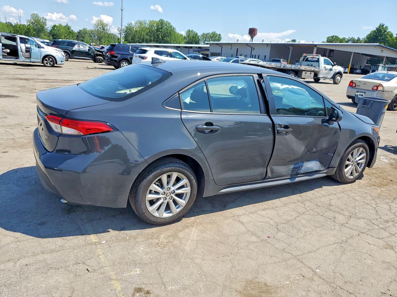 2026 TOYOTA COROLLA LE — снимка 3