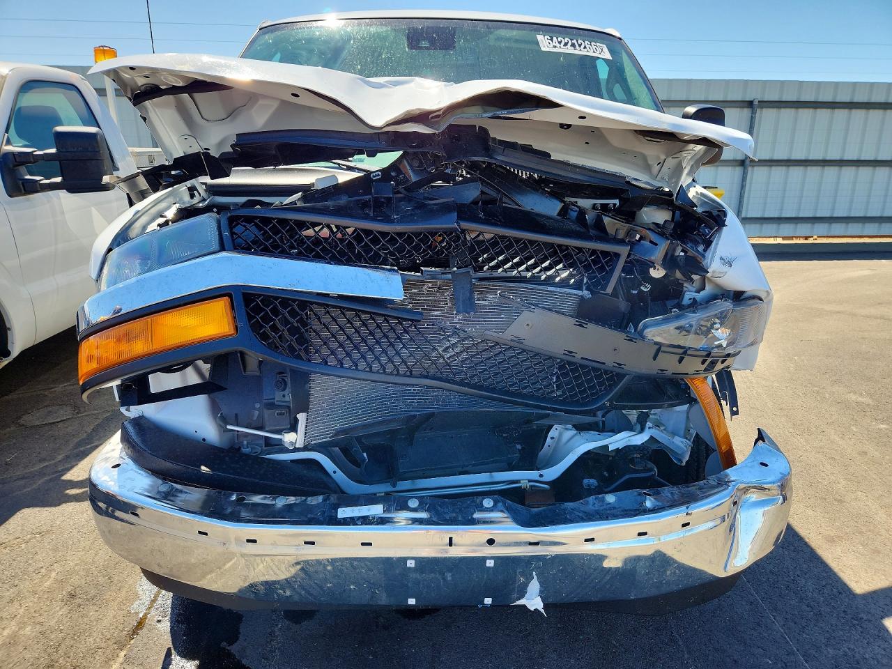 2026 CHEVROLET EXPRESS G3500 LT — снимка 5