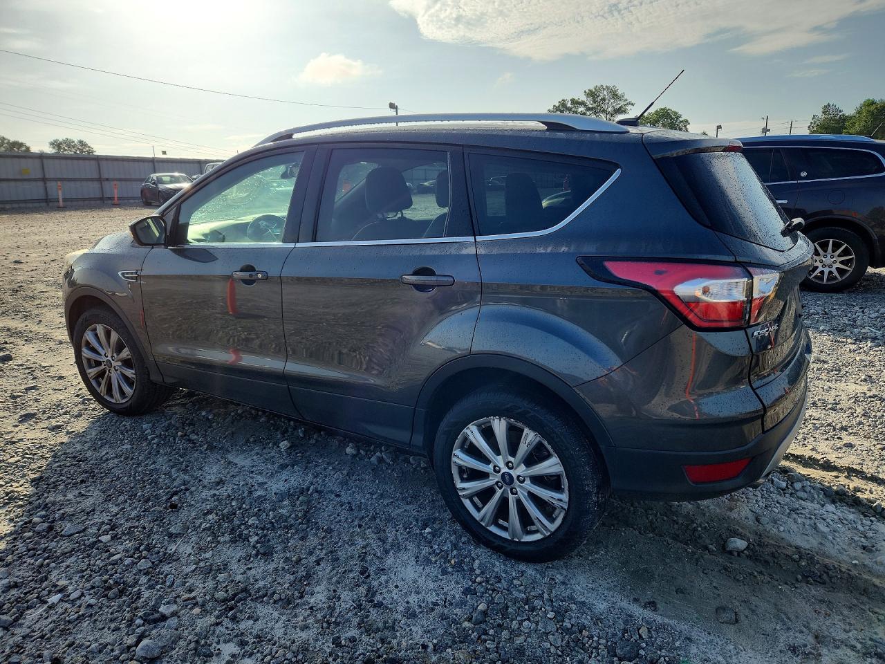 2017 FORD ESCAPE TITANIUM — снимка 2