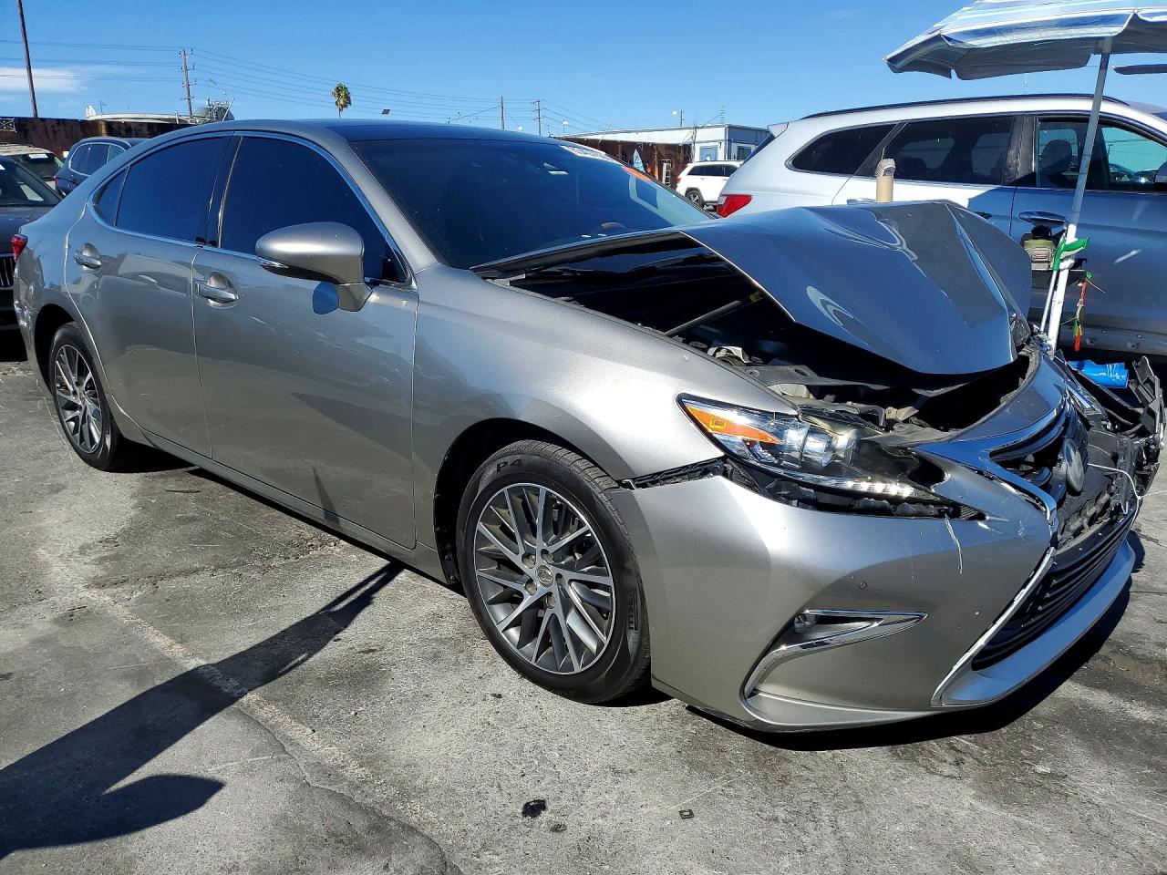 2016 LEXUS ES 350 — снимка 4
