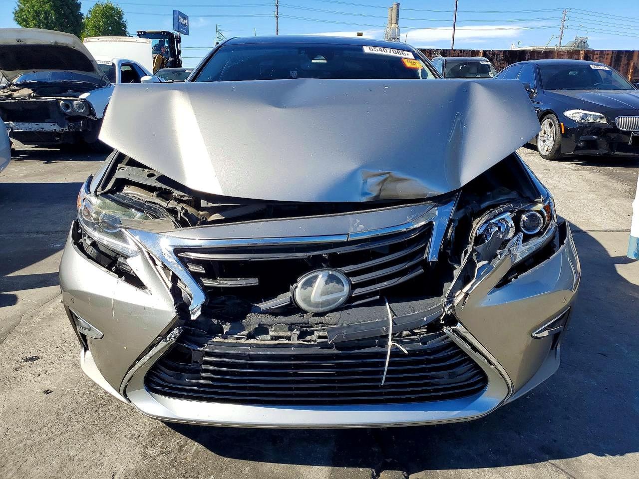 2016 LEXUS ES 350 — снимка 5