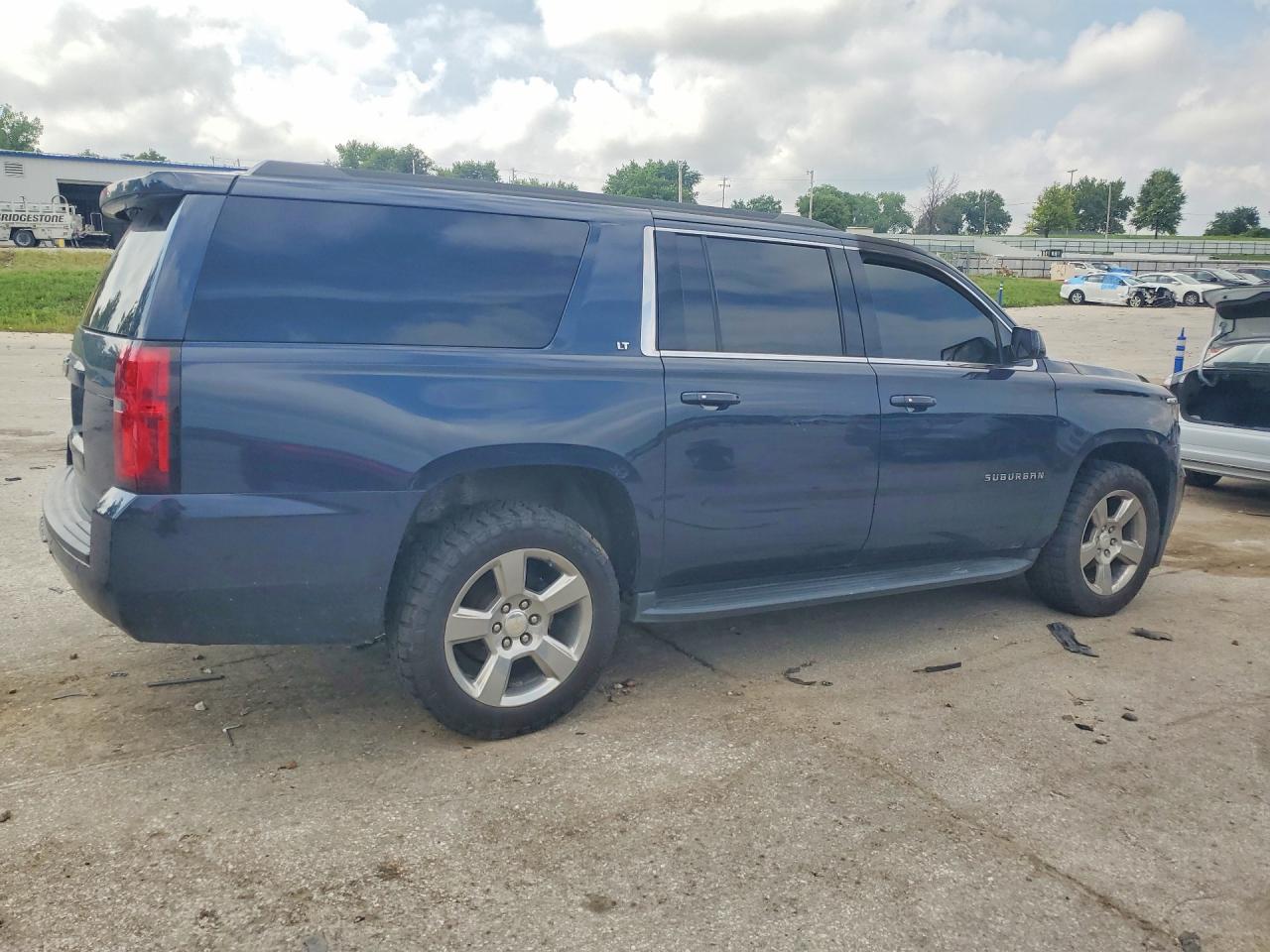 2020 CHEVROLET SUBURBAN K1500 LT — снимка 3
