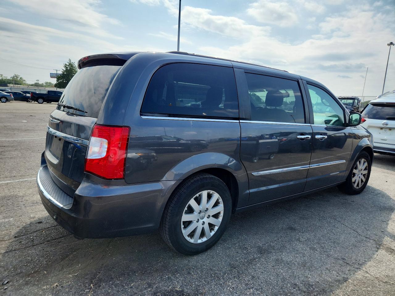 2016 CHRYSLER TOWN & COUNTRY TOURING — снимка 3