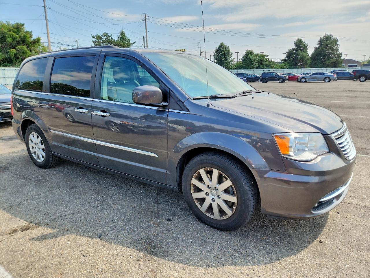 2016 CHRYSLER TOWN & COUNTRY TOURING — снимка 4
