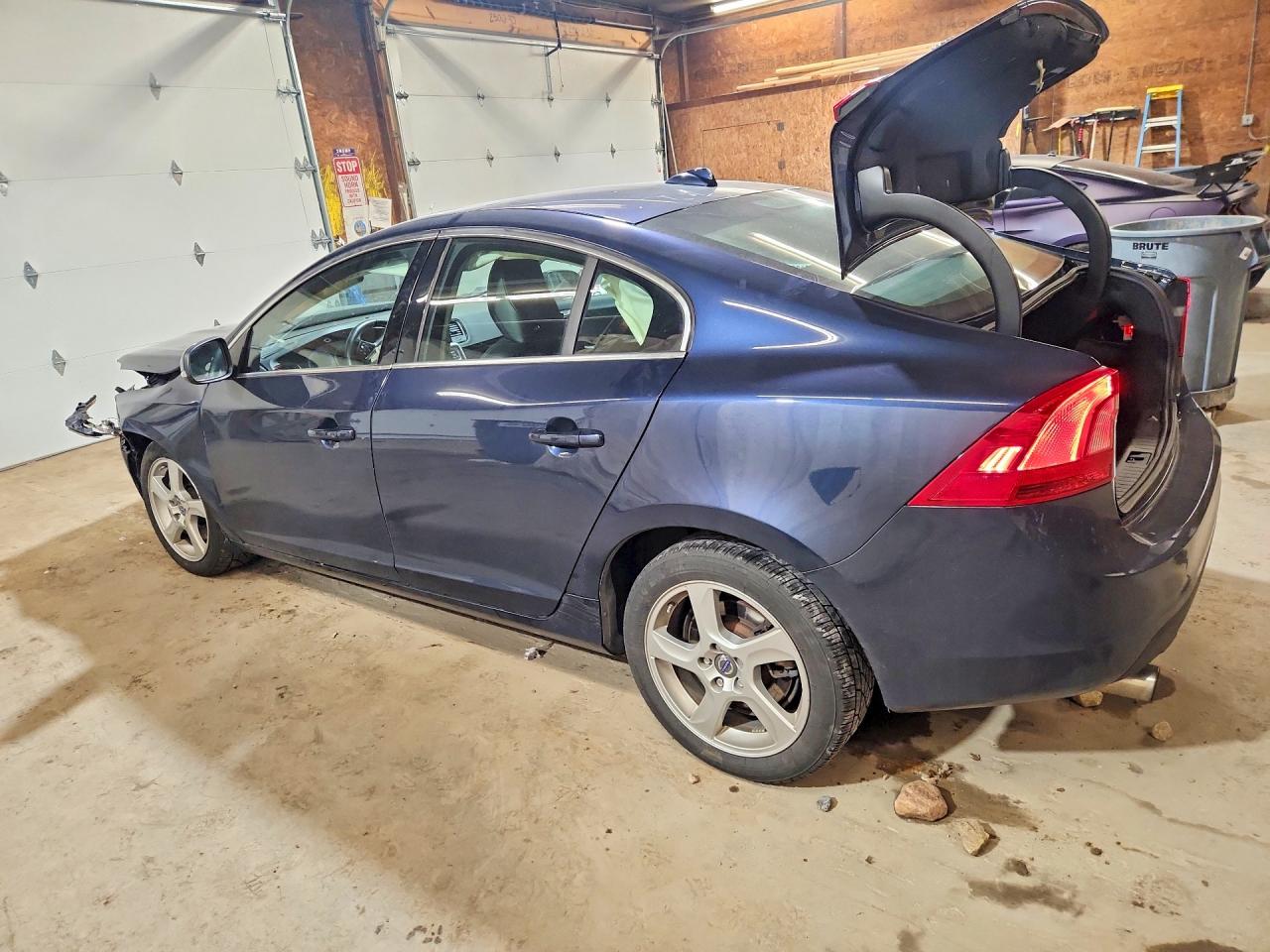 2013 VOLVO S60 T5 — снимка 2