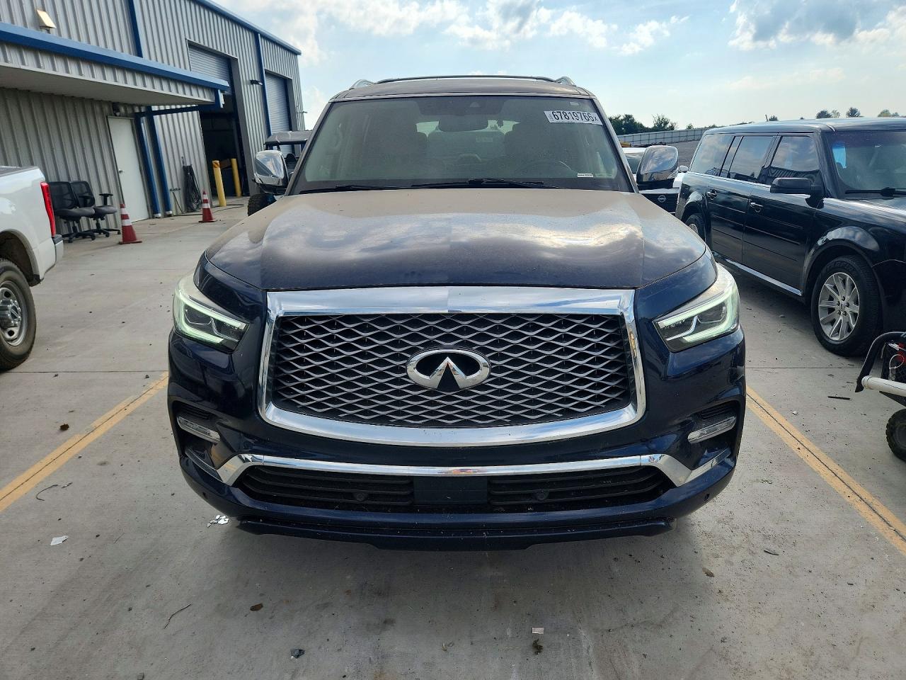 2019 INFINITI QX80 LUXE — снимка 5