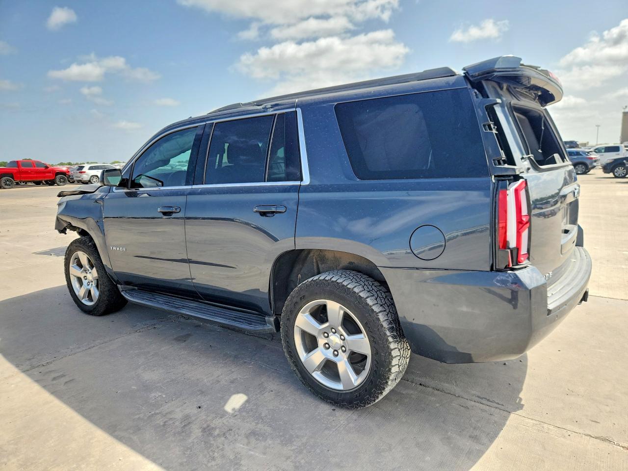 2020 CHEVROLET TAHOE C1500 LS — снимка 2