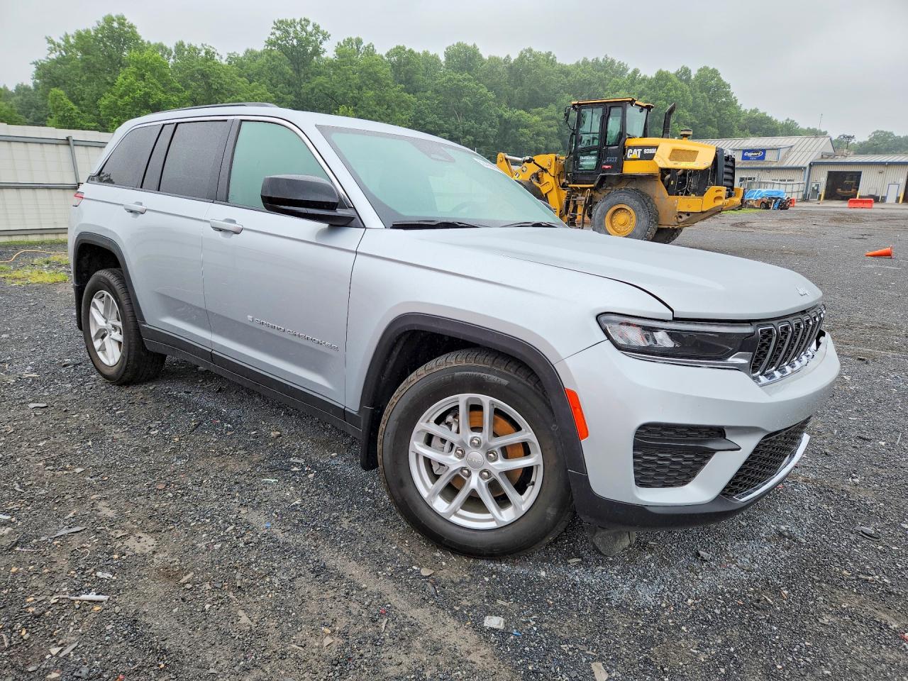 2025 JEEP GRAND CHEROKEE LAREDO — снимка 4