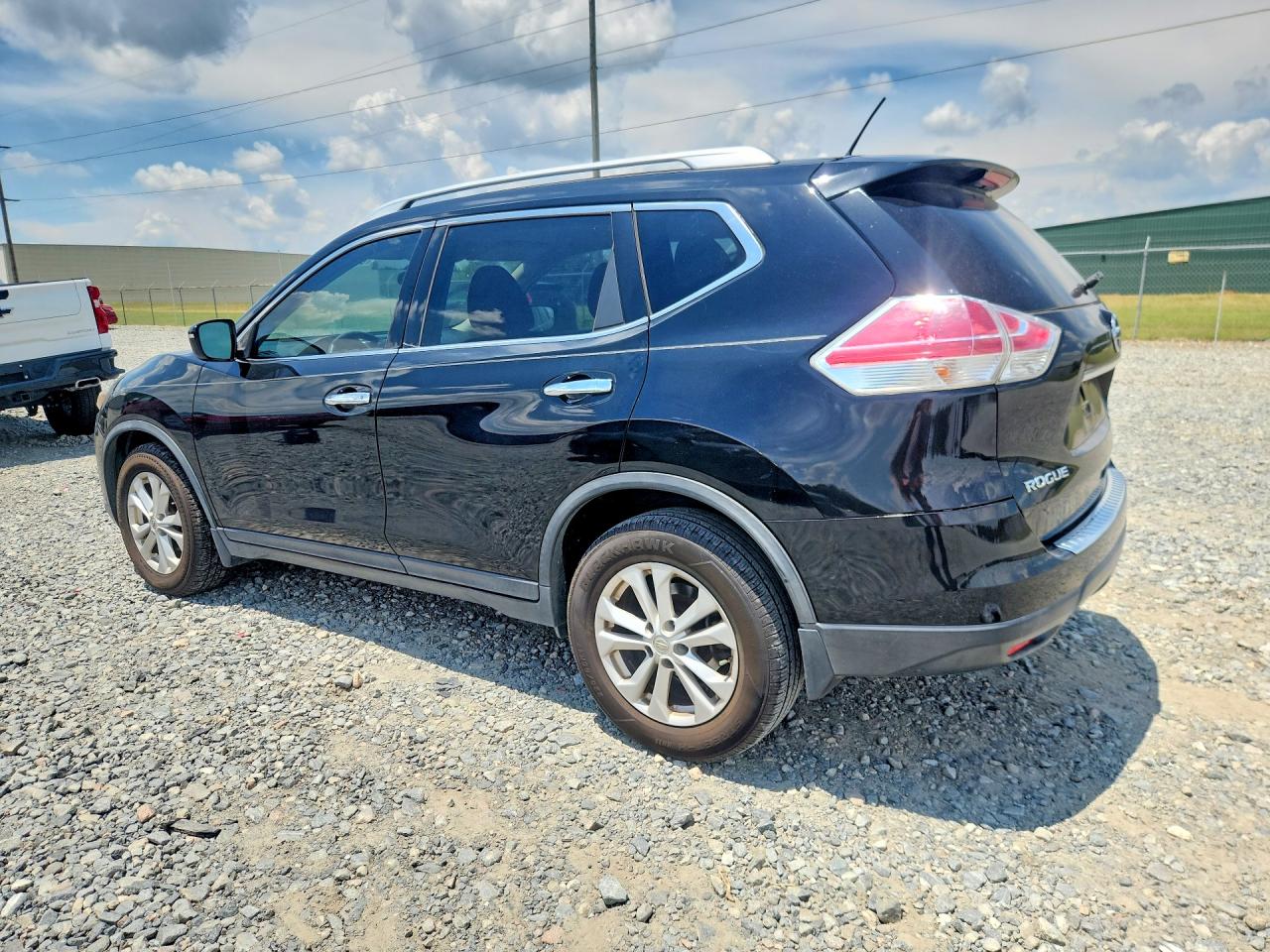 2015 NISSAN ROGUE SV — снимка 2