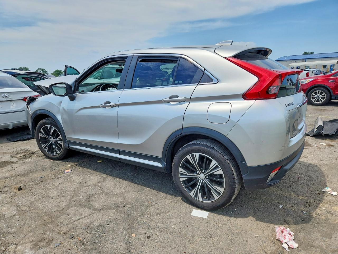 2019 MITSUBISHI ECLIPSE CROSS SE — снимка 2
