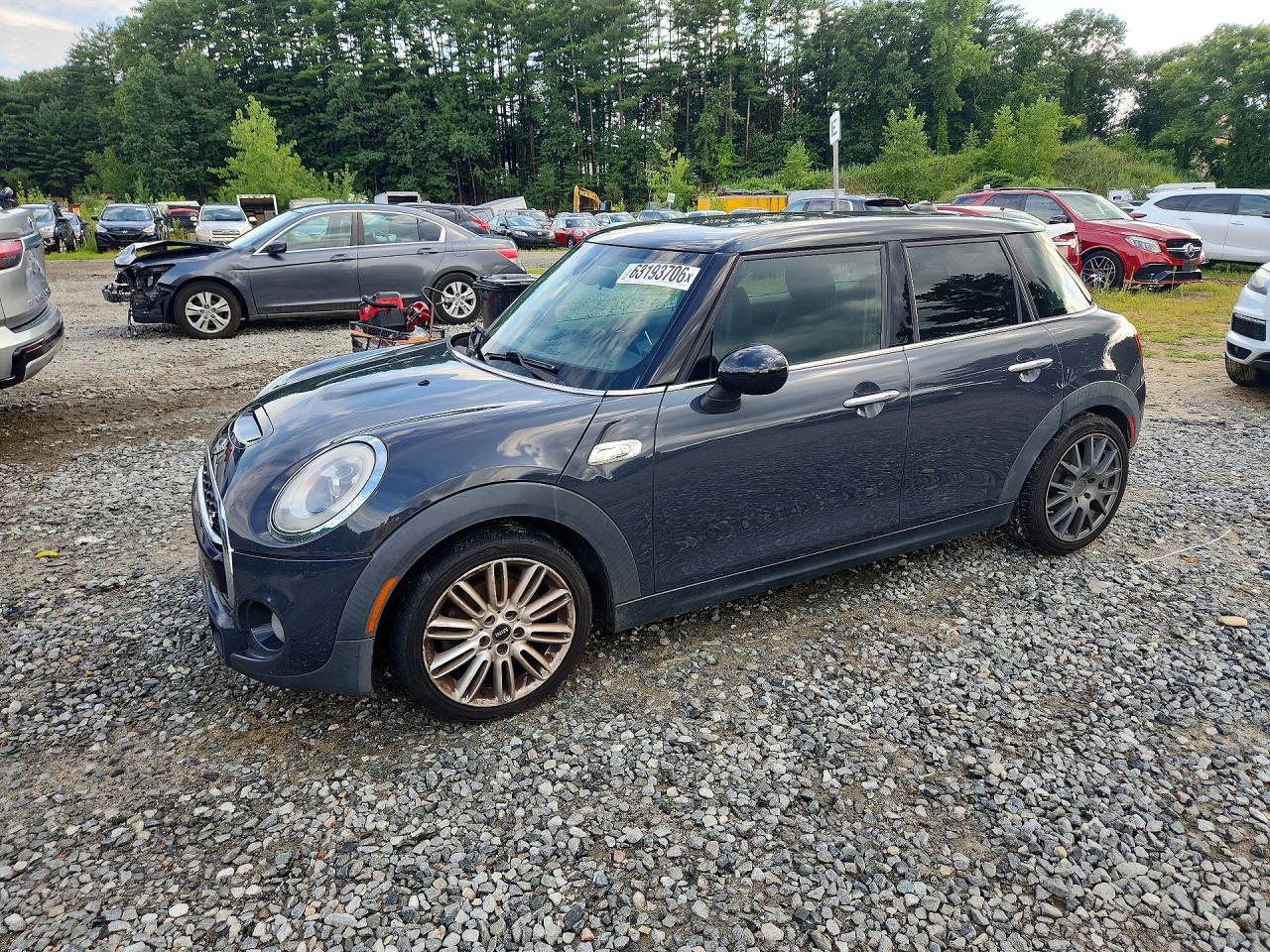 2015 MINI COOPER S