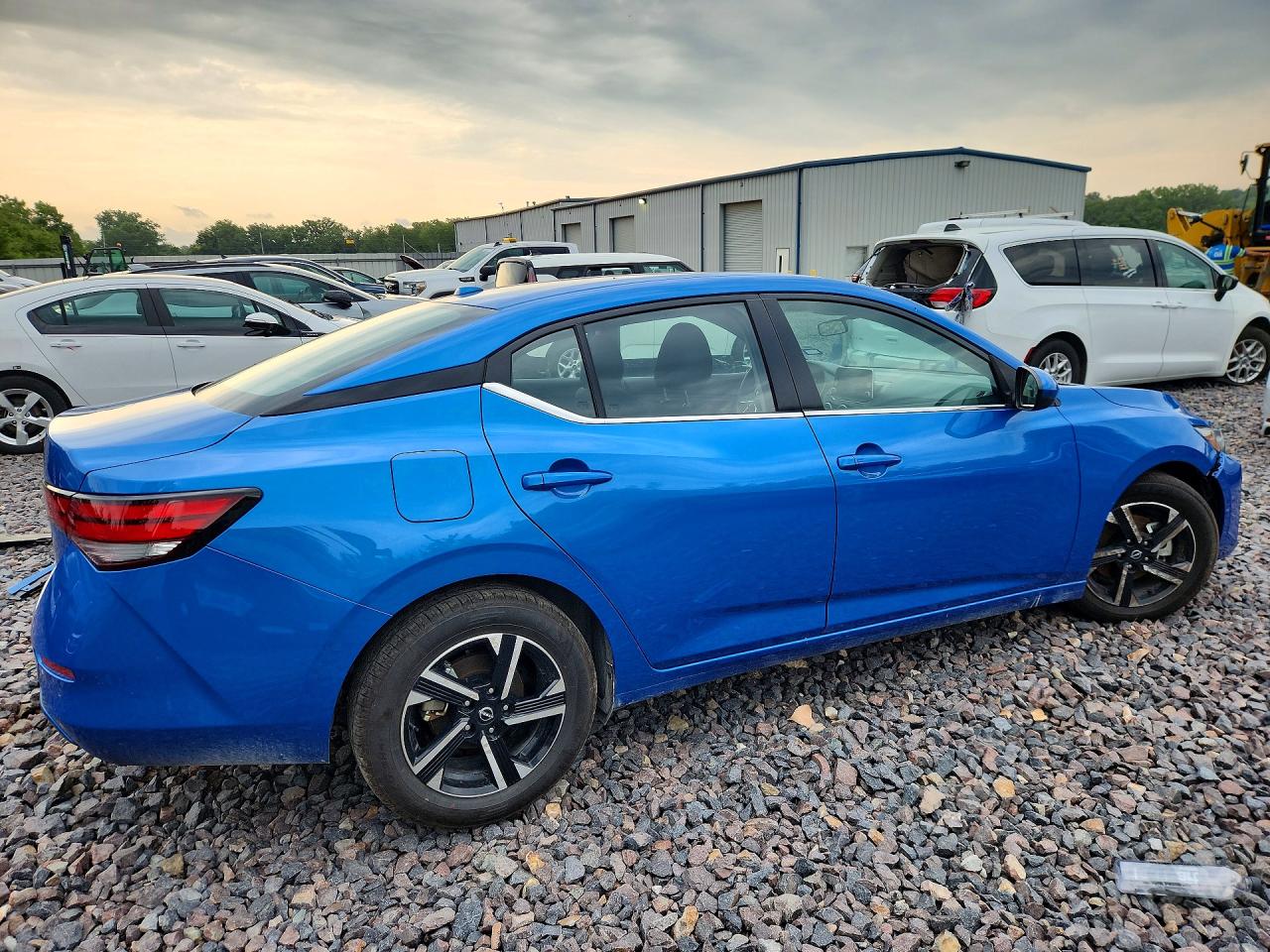 2025 NISSAN SENTRA SV — снимка 3