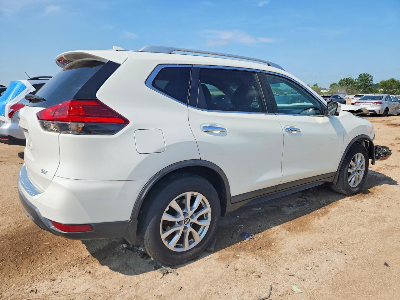 2017 NISSAN ROGUE SV — снимка 3