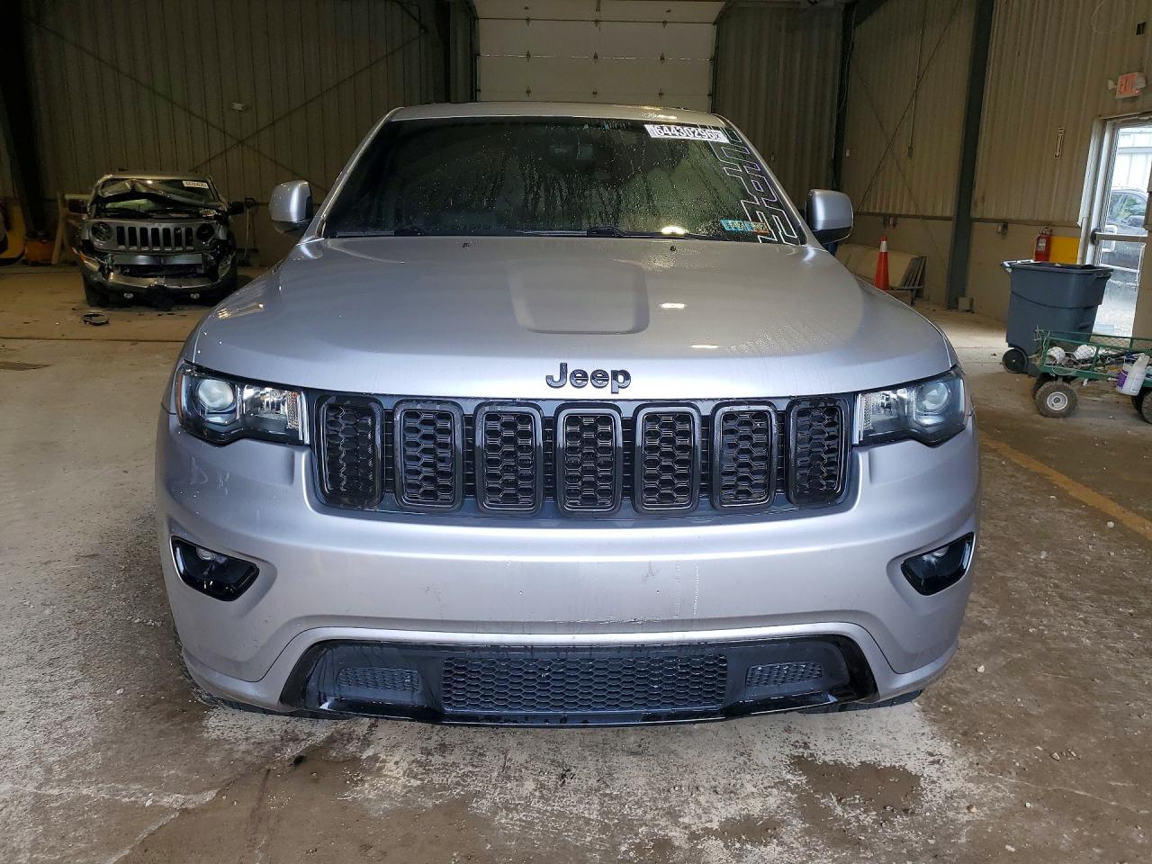 2019 JEEP GRAND CHEROKEE LAREDO — снимка 5