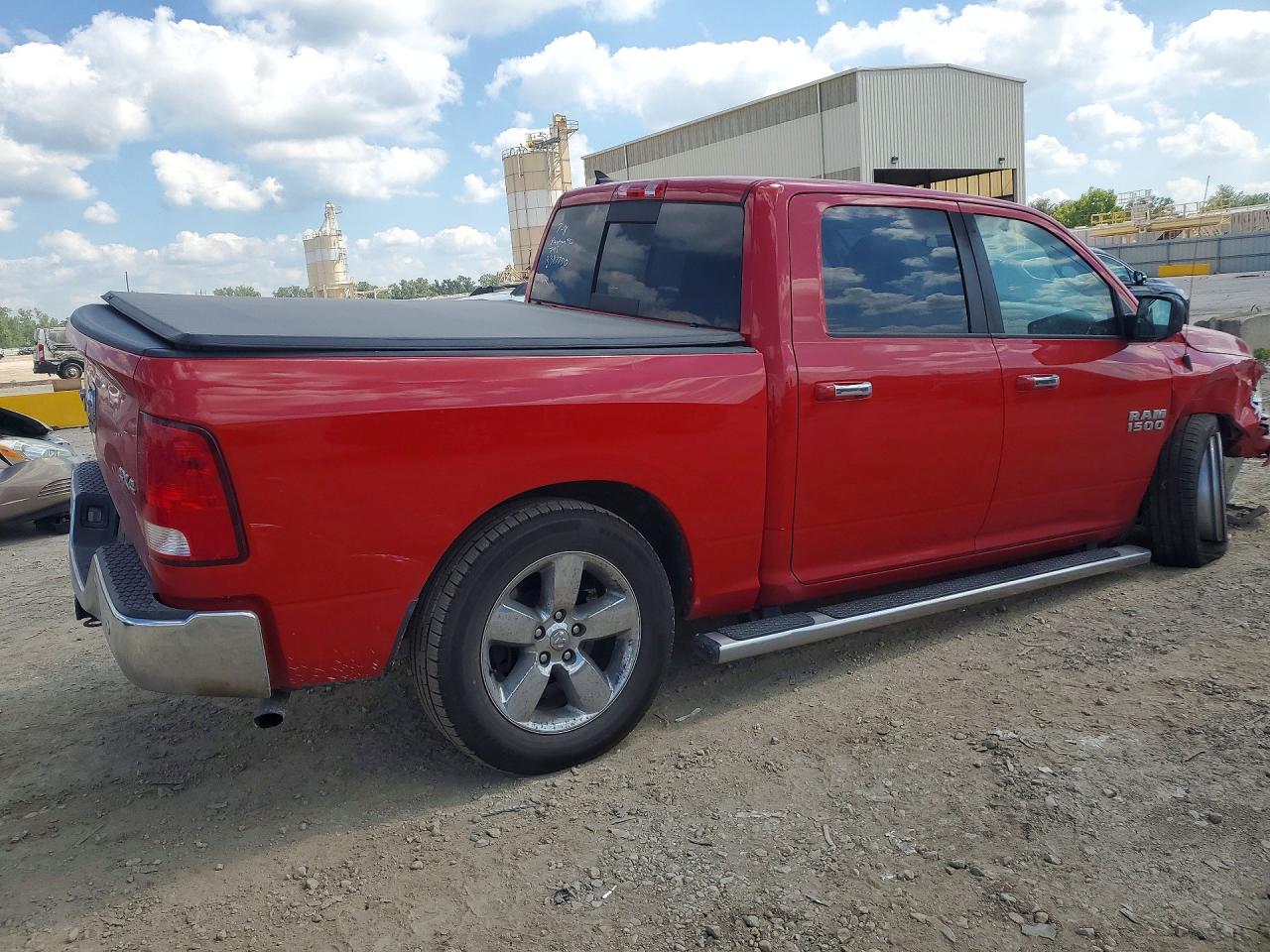 2016 RAM 1500 SLT — снимка 3