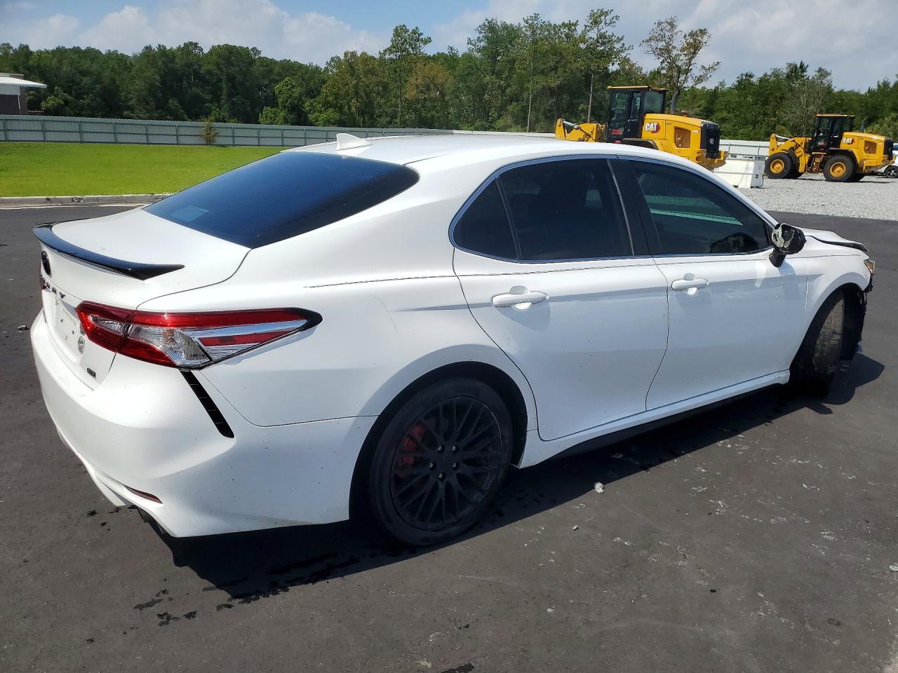 2020 TOYOTA CAMRY SE — снимка 3